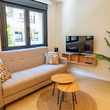 Centro By Renthas Oviedo