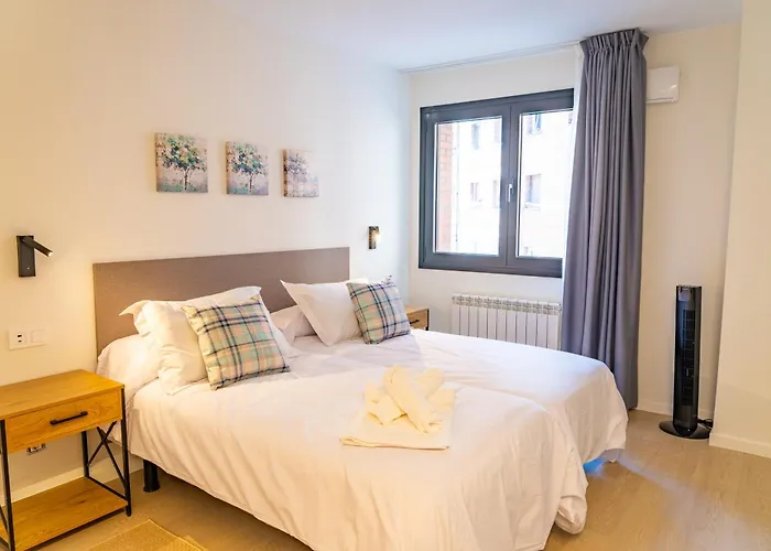 Centro By Renthas Apartment *