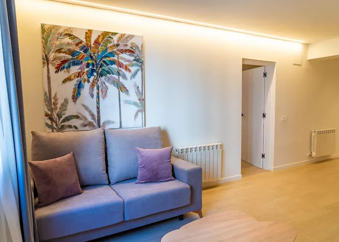 Centro By Renthas Apartment *