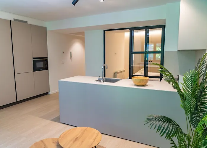 Centro By Renthas Apartment *